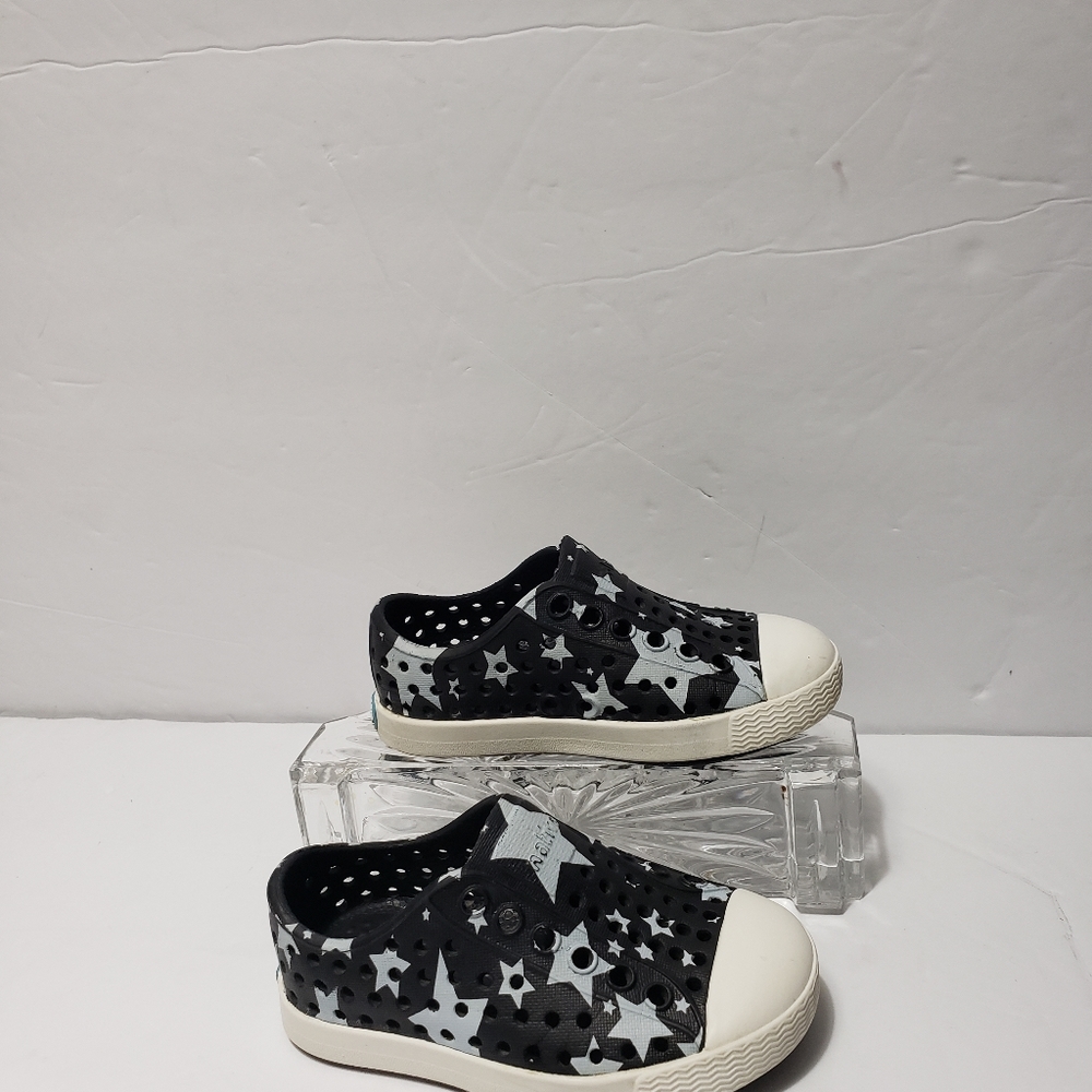 NATIVE "Jefferson" Stars Toodler Kids Size 4